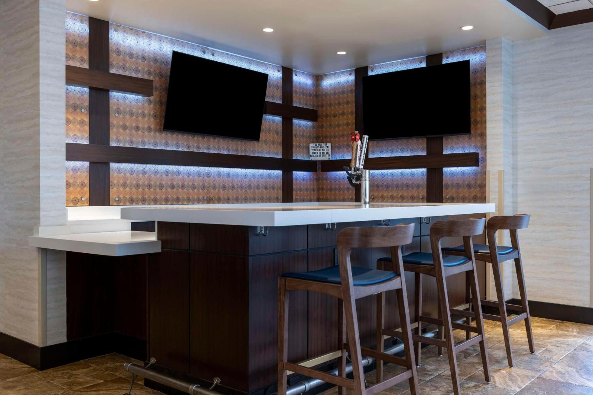 Hilton Garden Inn Boise Spectrum Exteriör bild